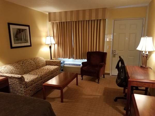  - Best Western Salbasgeon Inn & Suites Reedsport
