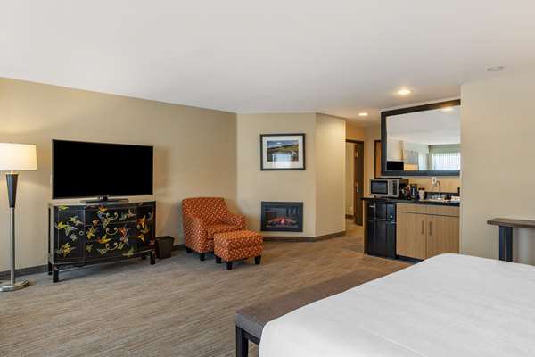 Suite - Best Western Plus Hood River Inn