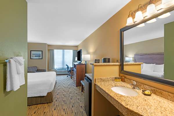  - Best Western Plus Columbia River Inn Cascade Locks