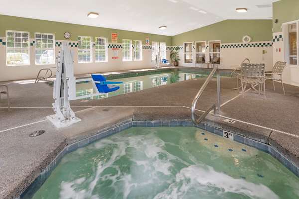 Pool - Best Western Plus Columbia River Inn Cascade Locks