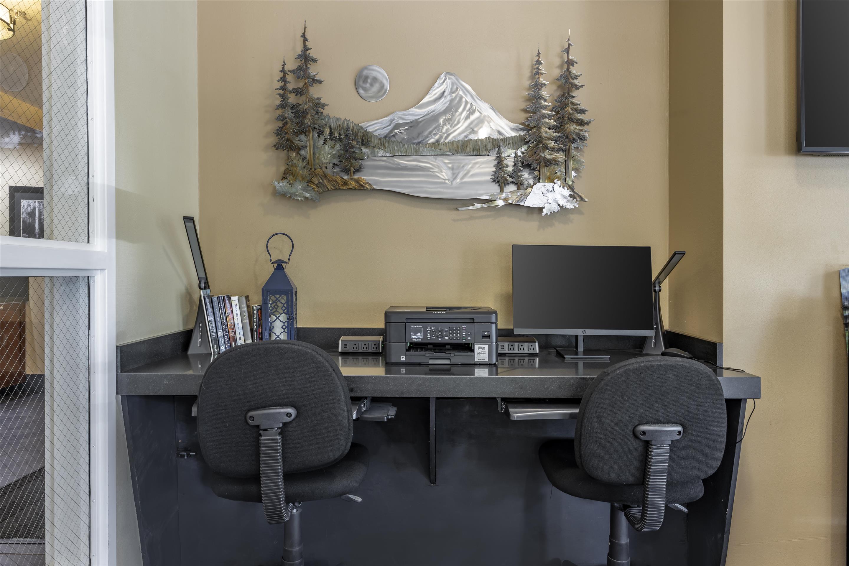 Business Center | Best Western Plus Columbia River Inn