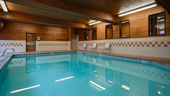 Pool - Best Western Plus Rama Inn & Suites La Grande