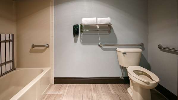  - Best Western Plus Rama Inn & Suites La Grande