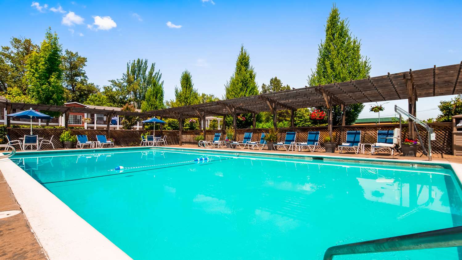 Best Western Horizon Inn Medford I5, Exit 27, OR See Discounts