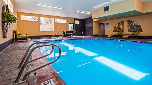 Pool - Best Western Newberry Station Hotel La Pine