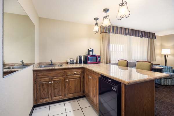 Suite - Best Western Windsor Inn Ashland - I-5, Exit 14