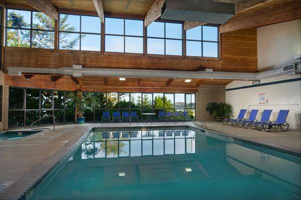 Pool - Best Western Plus Agate Beach Inn Newport