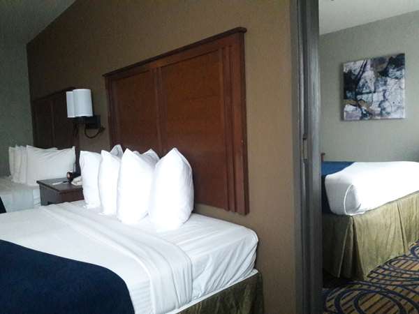 Suite - Best Western Woodburn Hotel - I-5, Exit 271