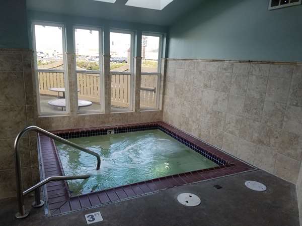 Pool - Best Western Plus Rivershore Hotel Oregon City - I-205, Exit 9