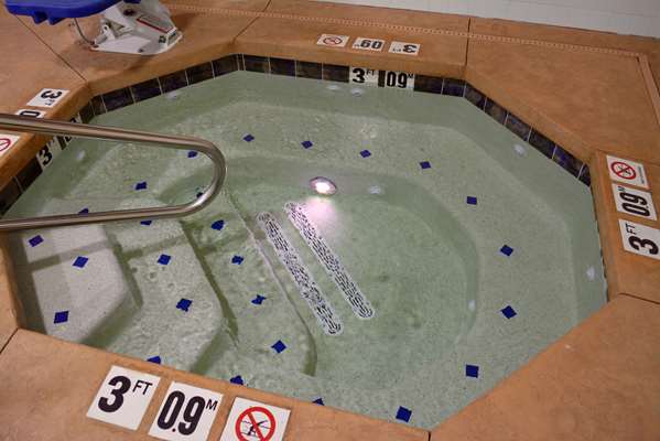 Pool - Best Western Wilsonville Inn & Suites - I-5, Exit 283