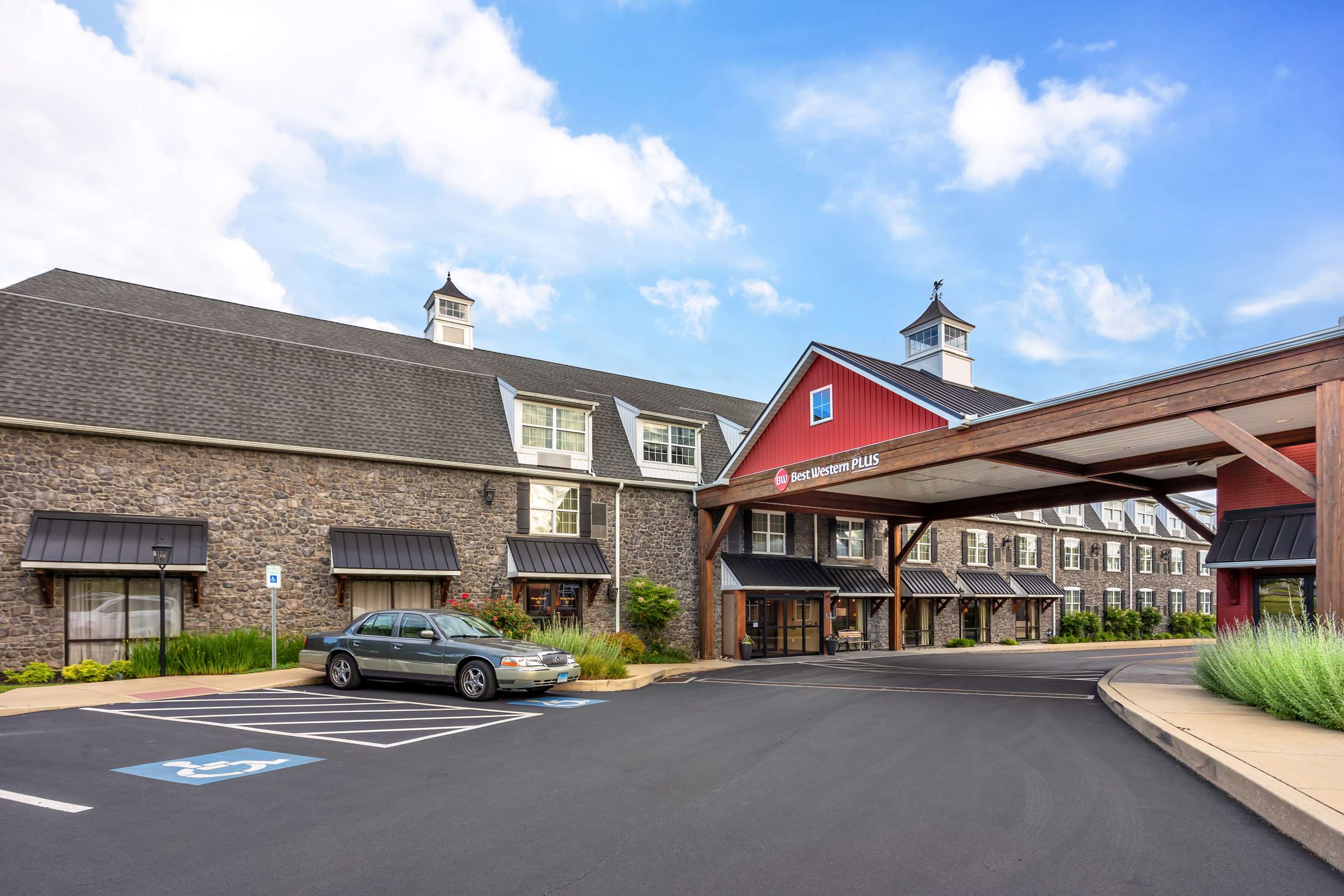 Exterior | Best Western Plus Intercourse Village Inn & Suites