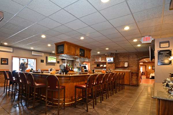 Bar - Best Western Plus Concordville Hotel Glen Mills
