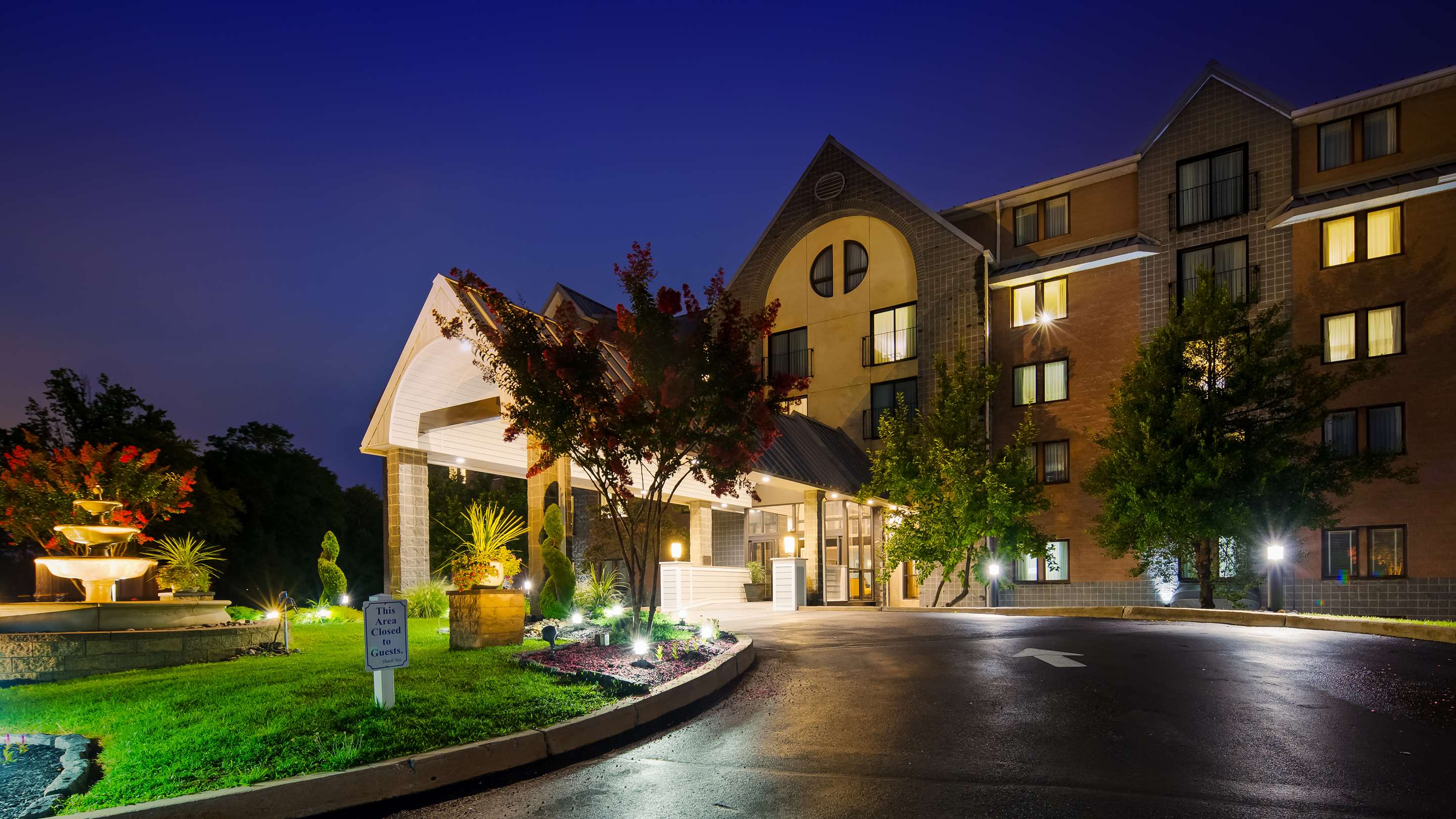 BEST WESTERN® PLUS CONCORDVILLE HOTEL Glen Mills PA 675 Conchester