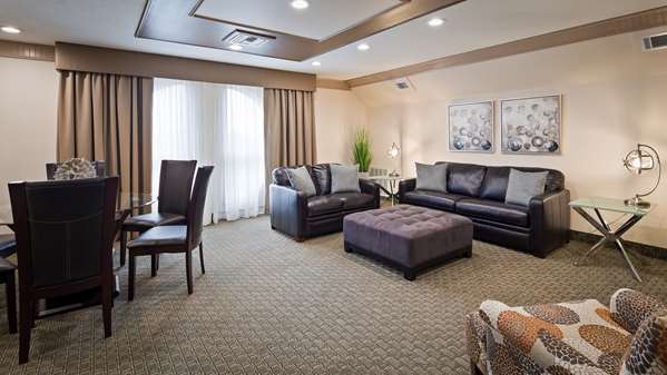Suite - Best Western Plus Concordville Hotel Glen Mills