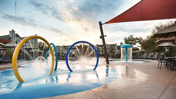 Pool - Eden Resort & Suites Lancaster