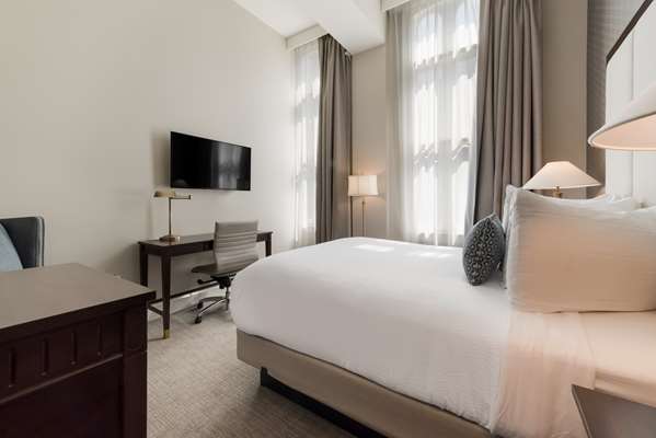  - Best Western Plus Independence Park Hotel - I-95, Exit 22