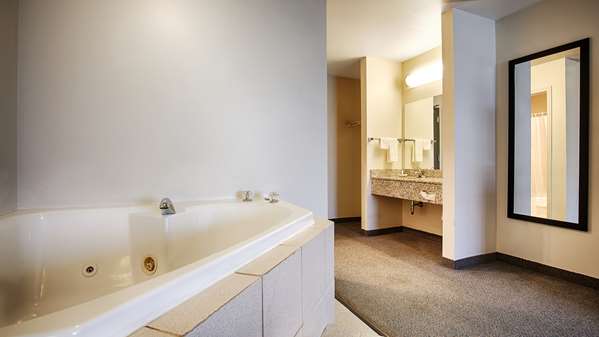 Suite - Best Western Chambersburg Hotel - I-81, Exit 16