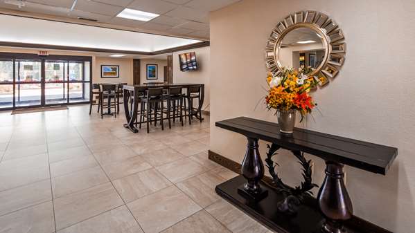  - Best Western Inn Blakeslee - I-80, Exit 284
