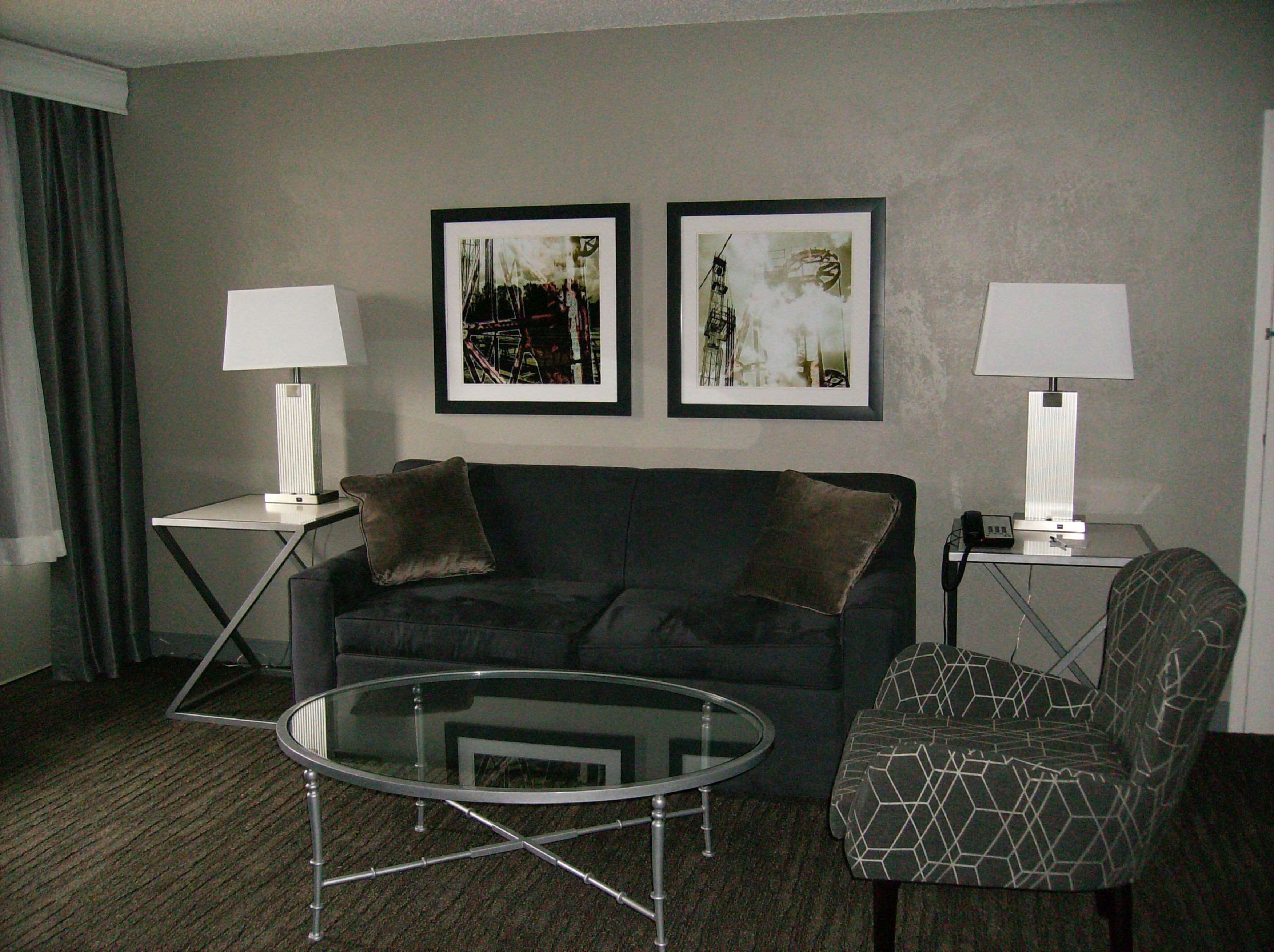 Best Western Plus Bradford Inn Room Type - Suite-1 King Bed, Non-Smoking, Two Rooms, Sofabed, Microwave And Refrigerator, High Speed Internet A