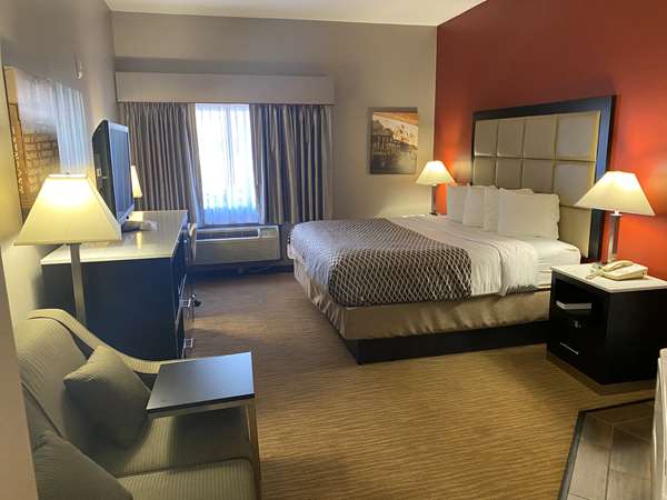 Suite - Best Western Carlisle Hotel - I-76, Exit 226