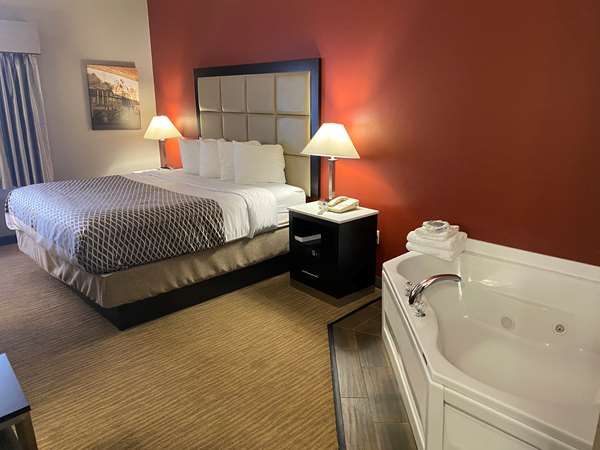 Suite - Best Western Carlisle Hotel - I-76, Exit 226