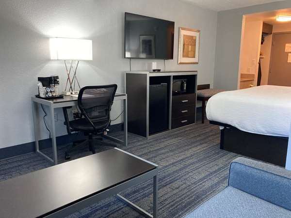  - Best Western Plus Reading Inn & Suites Shillington