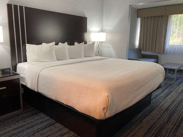  - Best Western Plus Reading Inn & Suites Shillington