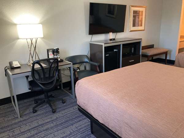  - Best Western Plus Reading Inn & Suites Shillington