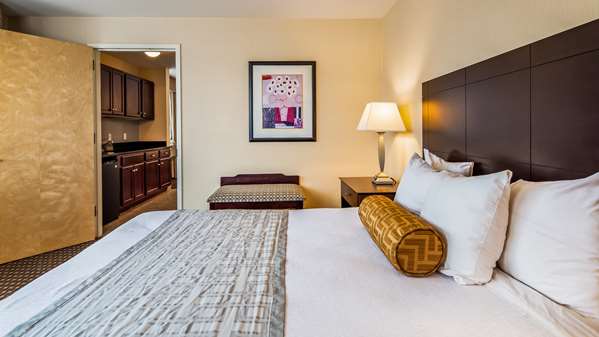 Suite - Best Western Plus Philadelphia at Widener University Chester - I-95, Exit 6