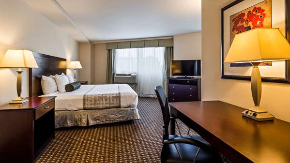  - Best Western Plus Philadelphia at Widener University Chester - I-95, Exit 6