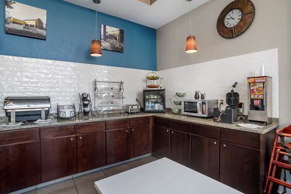 Amenities - Best Western Plus Philadelphia at Widener University Chester - I-95, Exit 6