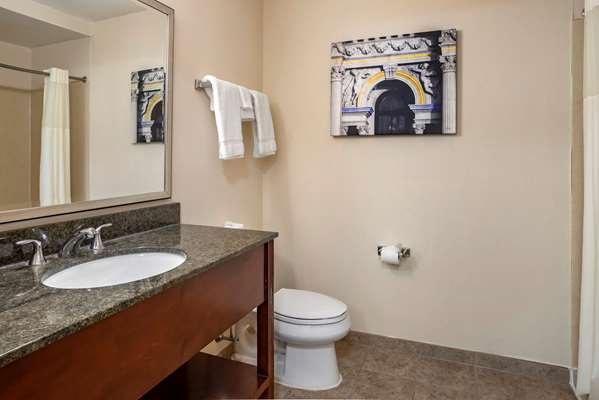  - Best Western Plus Philadelphia at Widener University Chester - I-95, Exit 6
