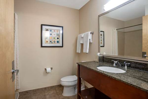  - Best Western Plus Philadelphia at Widener University Chester - I-95, Exit 6
