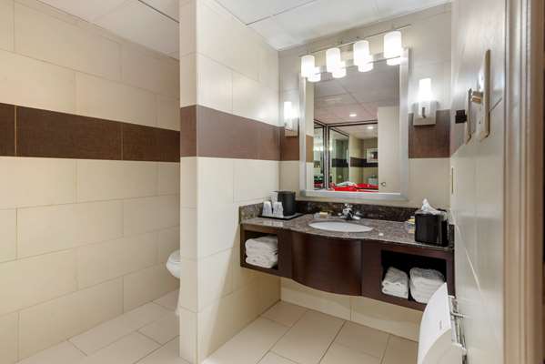  - Best Western Plus Poconos Hotel Tannersville