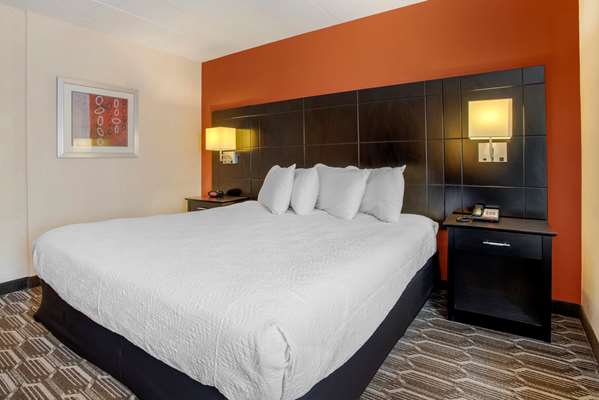  - Best Western Plus Poconos Hotel Tannersville