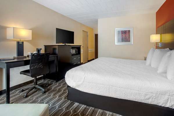  - Best Western Plus Poconos Hotel Tannersville
