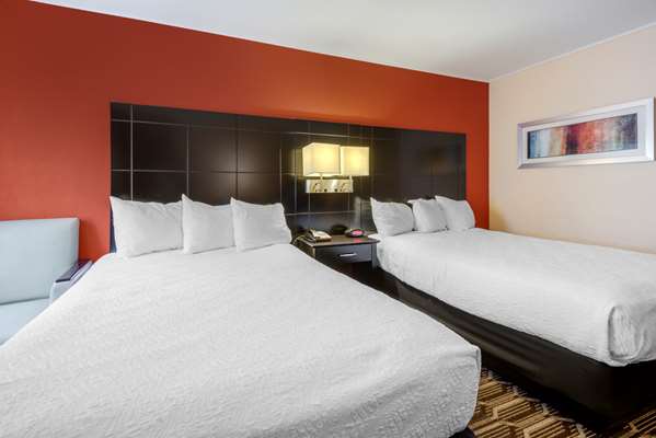  - Best Western Plus Poconos Hotel Tannersville