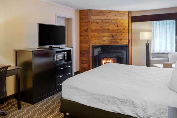  - Best Western Plus Poconos Hotel Tannersville