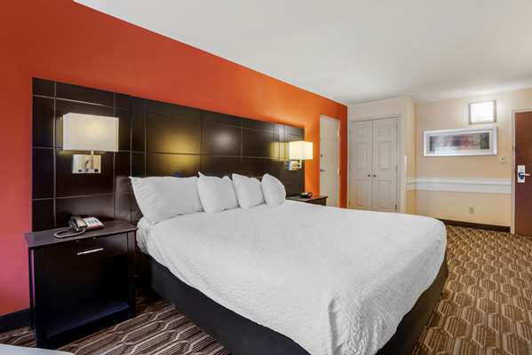  - Best Western Plus Poconos Hotel Tannersville