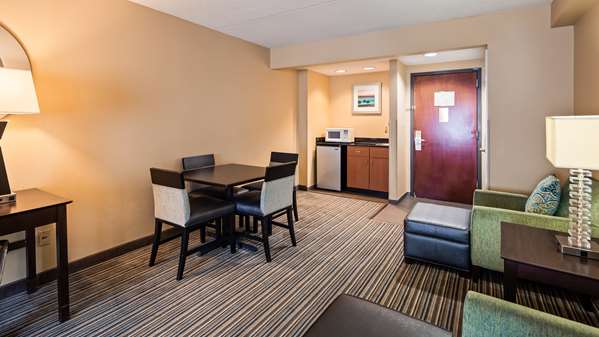  - Best Western Plus Harrisburg Hotel