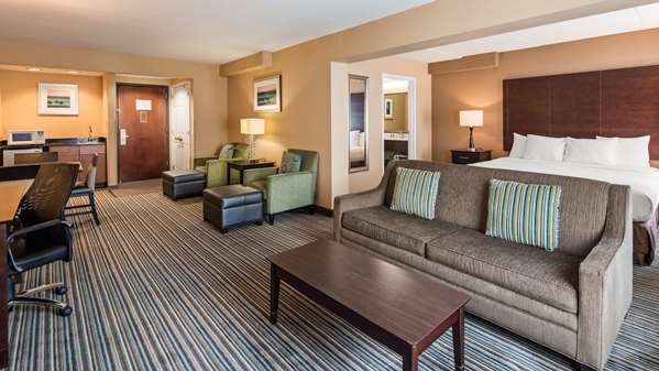  - Best Western Plus Harrisburg Hotel