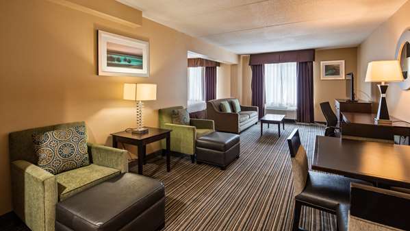  - Best Western Plus Harrisburg Hotel