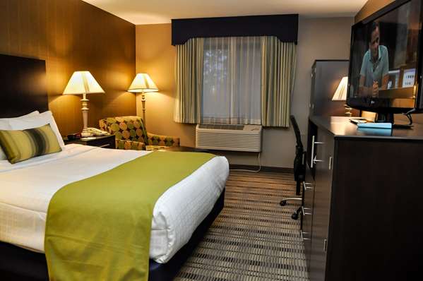  - Best Western Airport Inn Warwick