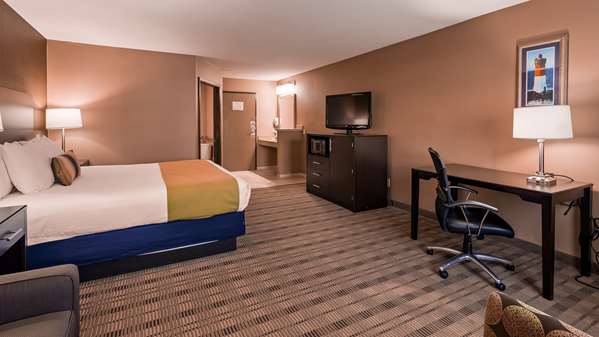  - Best Western Airport Inn Warwick