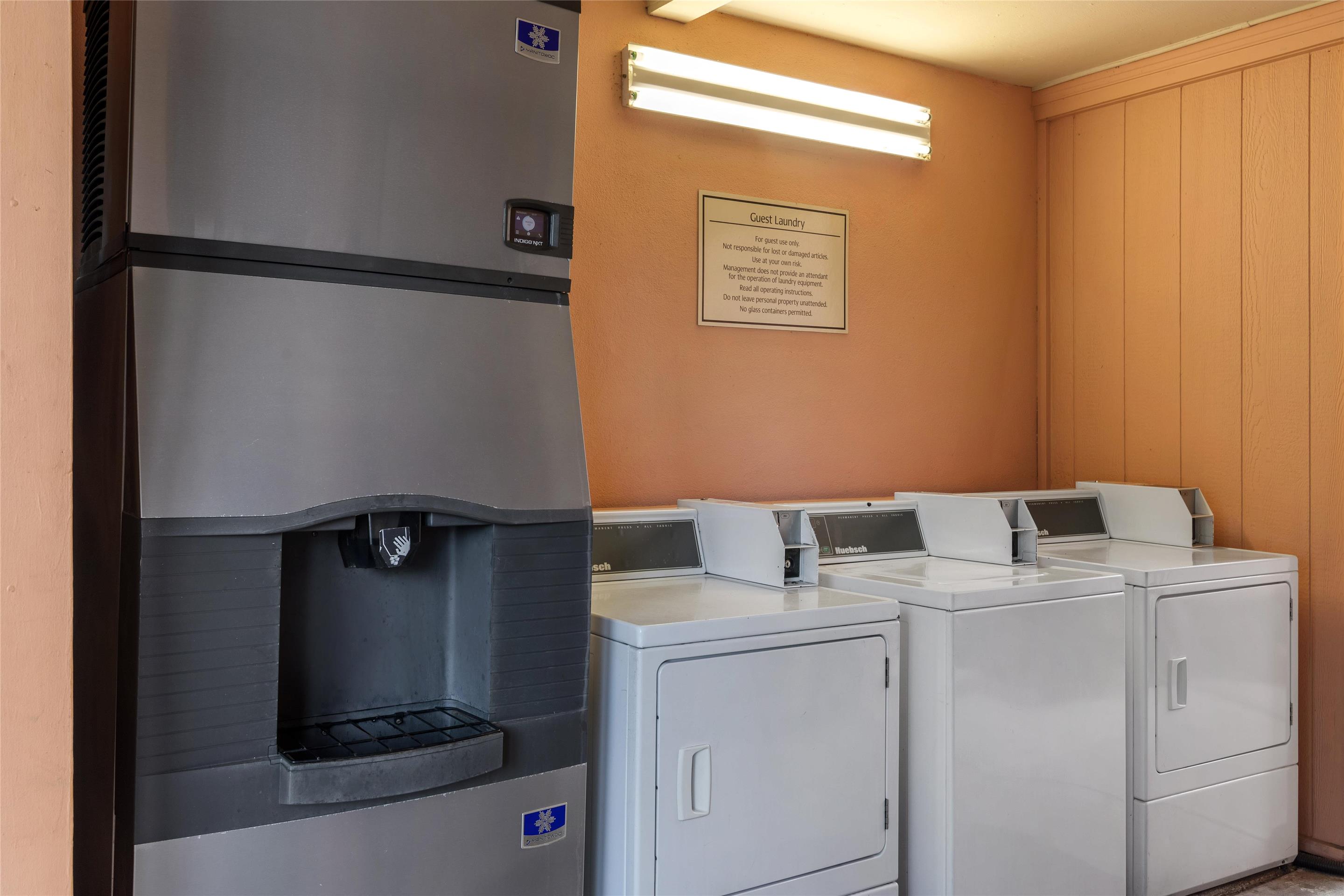 BW Laundry | Best Western Charleston Inn