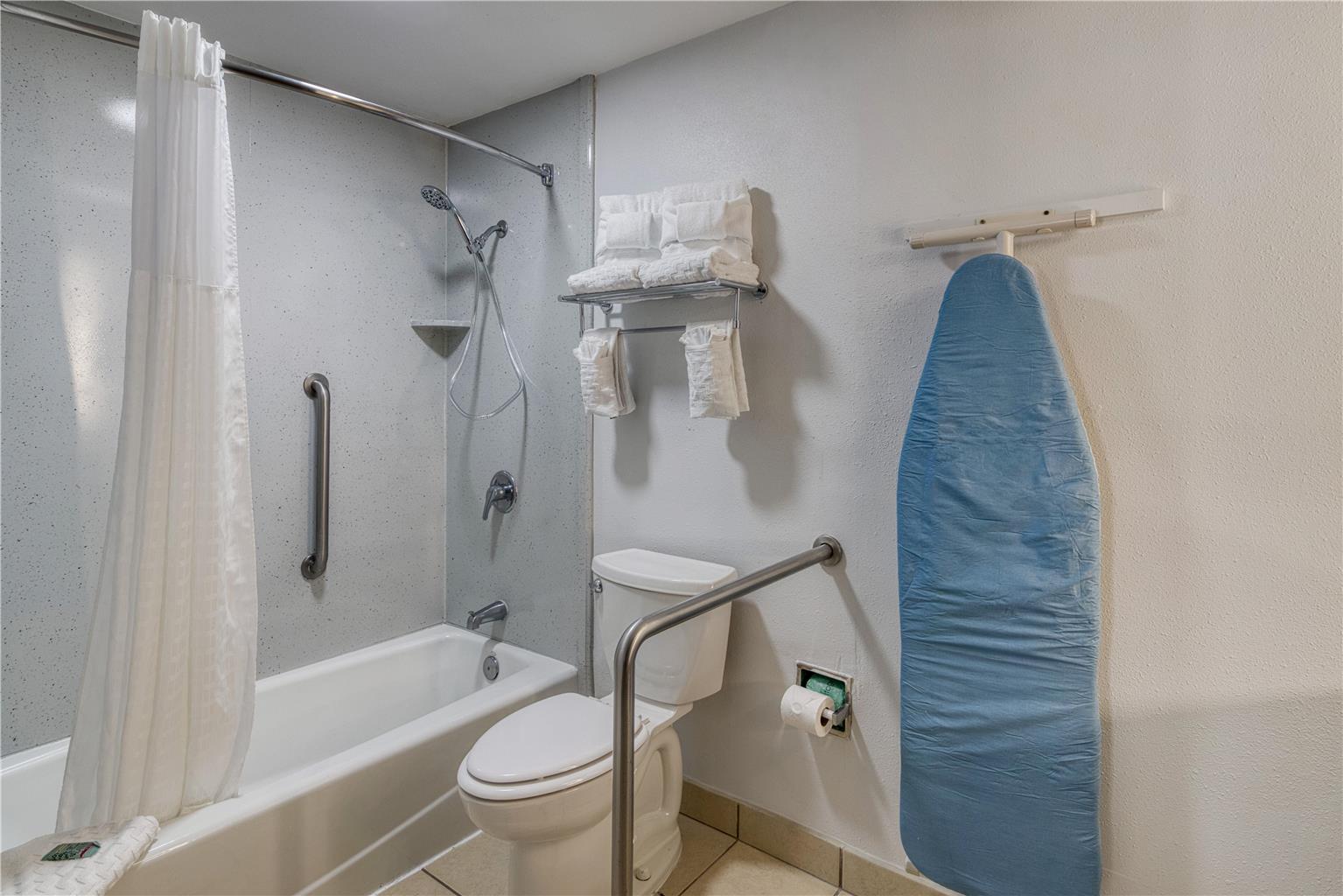 Best Western Of Walterboro-guestroom-Guest Room,Bathroom,On-Site.jpg