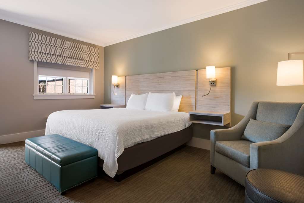 Best Western Sea Island Inn-guestroom-Guest Room,On-Site.jpg
