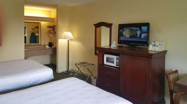  - Best Western Point South Hotel - I-95, Exit 33