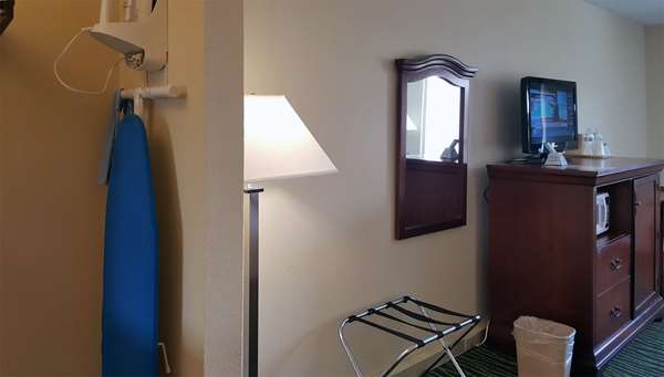  - Best Western Point South Hotel - I-95, Exit 33