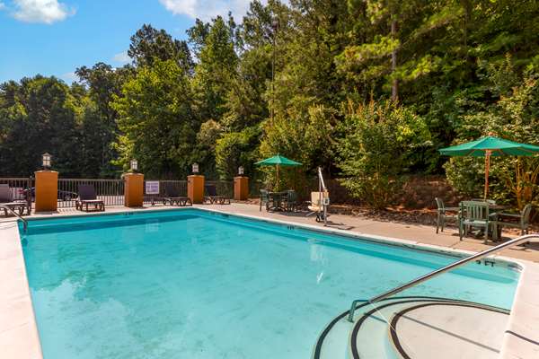 Pool - Best Western Seneca Clemson Hotel